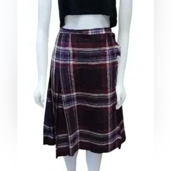 Highland Queen 100% Wool  Plum And Burgundy Canadian Made Tartan Skirt Size 8 - Picture 1 of 10